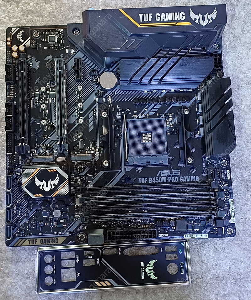 AMD ASUS B450M-PRO GAMING 메인보드 판매합니다.