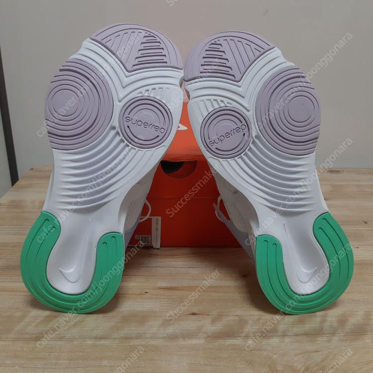 나이키 [새상품] NIKE여성 운동화 240 W 나이키--3