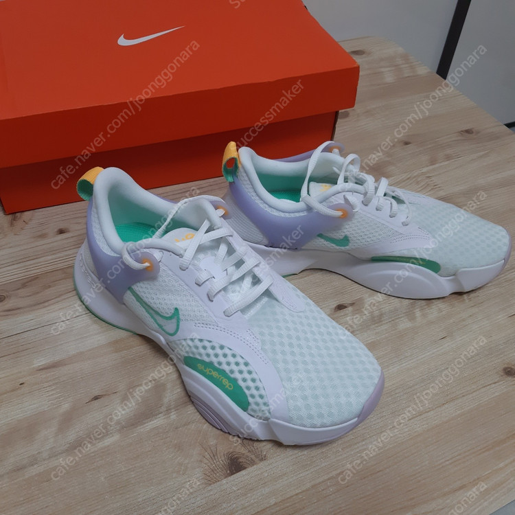 나이키 [새상품] NIKE여성 운동화 240 W 나이키--4