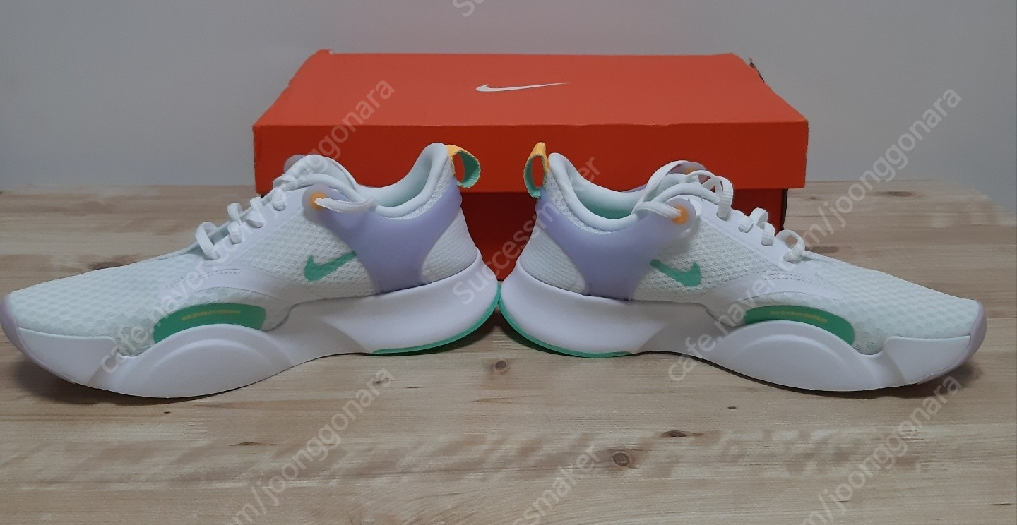 나이키 [새상품] NIKE여성 운동화 240 W 나이키--6