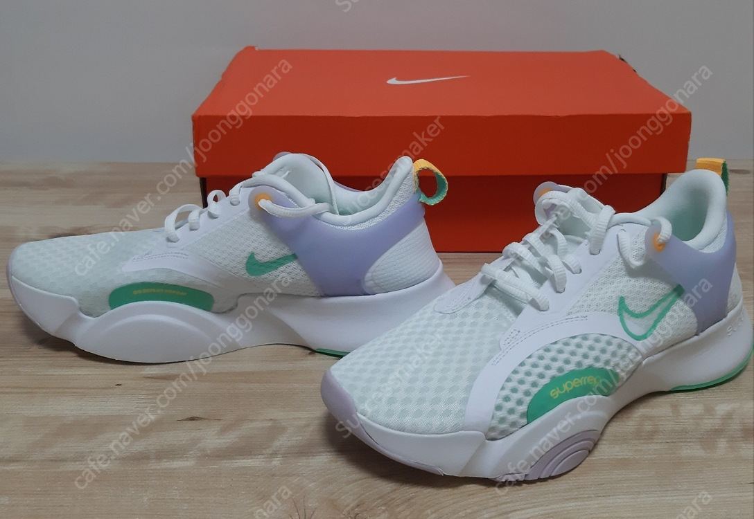 나이키 [새상품] NIKE여성 운동화 240 W 나이키--7