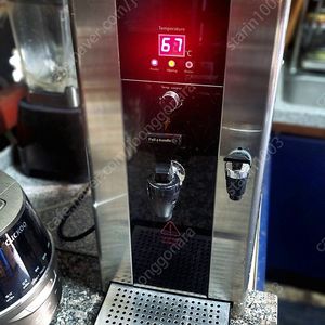 전기온수기 핫워터디스펜서 카페온수기