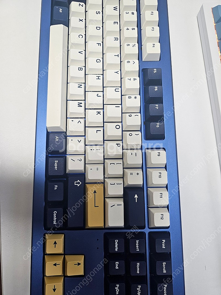 앱코 ar87 바다소금 공방작 팝니다. (gmk 키캡포...--0