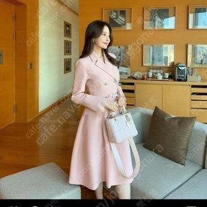 로아르 핑크 부케원피스 L 사이즈 15만원 판매