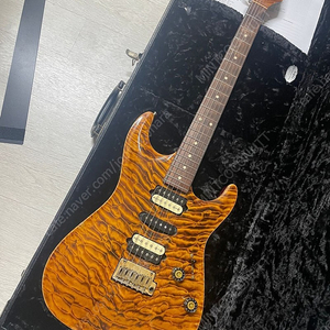 SUHR Carve Top 존 써 커스텀 스탠다드 카브탑