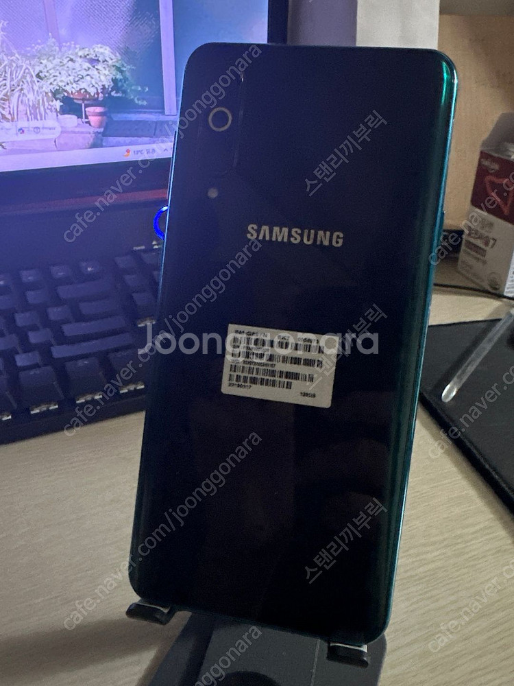 갤럭시A9 PRO 256기가 A급 6만5천원--2