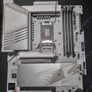 GIGABYTE Z790 AORUS ELITE AX ICE 피씨디렉트