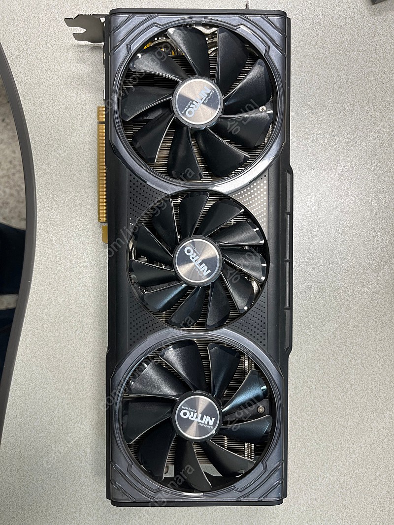 vega64 사파이어 니트로 팝니다