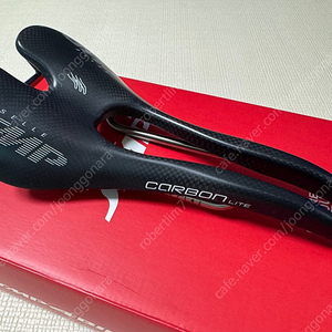 셀레 에스엠피 카본 라이트 안장 SELLE SMP CARBON LITE