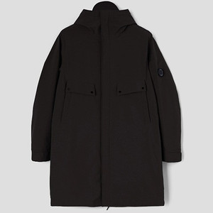 CP Company Black shell medium parka 팝니다.