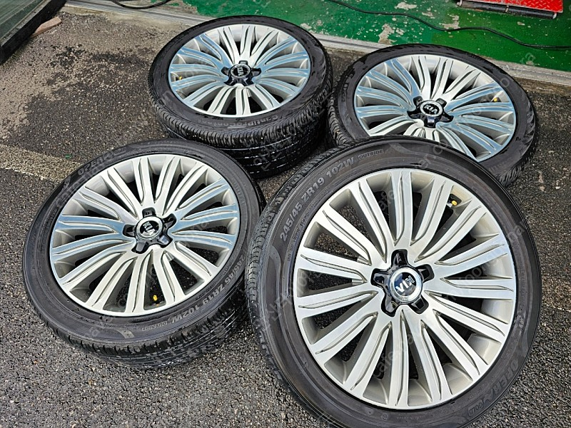 K9 19인치 건메탈폴리쉬 A급 휠타이어. 2454519/2753519--0