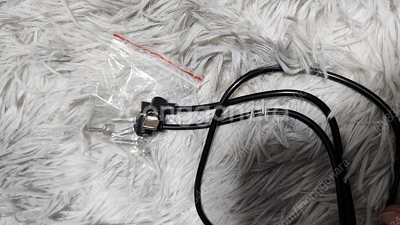 PS5 벽걸이 거치대 판메합니다(택포)--2