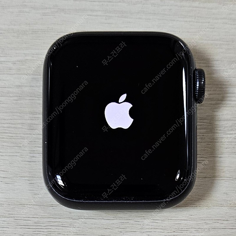 [개인] 애플 워치 SE 1세대 40미리 (40mm) 스페이스 그레이 블랙 스포츠 밴드 GPS 판매
