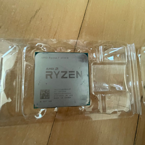 Amd 라이젠 2700x 판매합니다