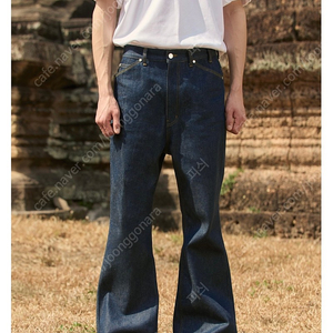 stu(스투) Flared Indigo Denim Pants Blue