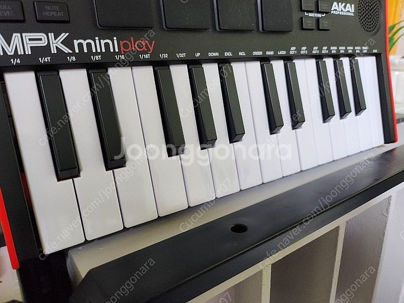Akai MPK Mini Play MK3 미니 건반--1