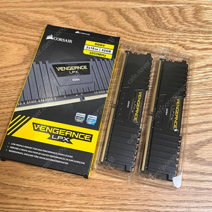 커세어 벤젠스 LPX DDR4-3600 32GB (16x2) 메모리 램 CORSAIR Vengeance LPX DDR4-3600 CL18-22-22-42