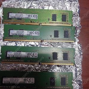 DDR4 4gb 4장