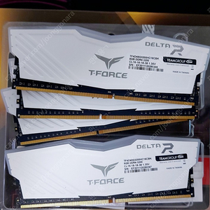 TeamGroup T-Force DDR4-3200 팝니다 택포