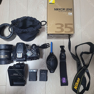 니콘 Nikon DSLR D5200 바디 및 AF-S DX NIKKOR 35mm F/1.8G 단렌즈 , 포토 프린터 , 카메라 가방 판매 (상태 A+)