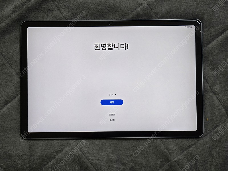 [경기하남] [업자X] 삼성 갤럭시탭S9 FE (10.9인치) 5G(셀룰러) 256GB 그라파이트 A급 택포 590,000원에 팝니다. (거치대 / 파우치 / 마이크로SD 512G