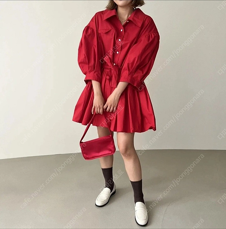 벤티 레드 미니 원피스(라모다,벤티,에보,레이디레이디,서울메이트) 이미지