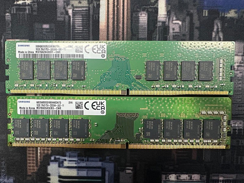 PC용 삼성메모리 DDR4 3200 16G * 2 = 32G 판매 / 일괄 6.5만