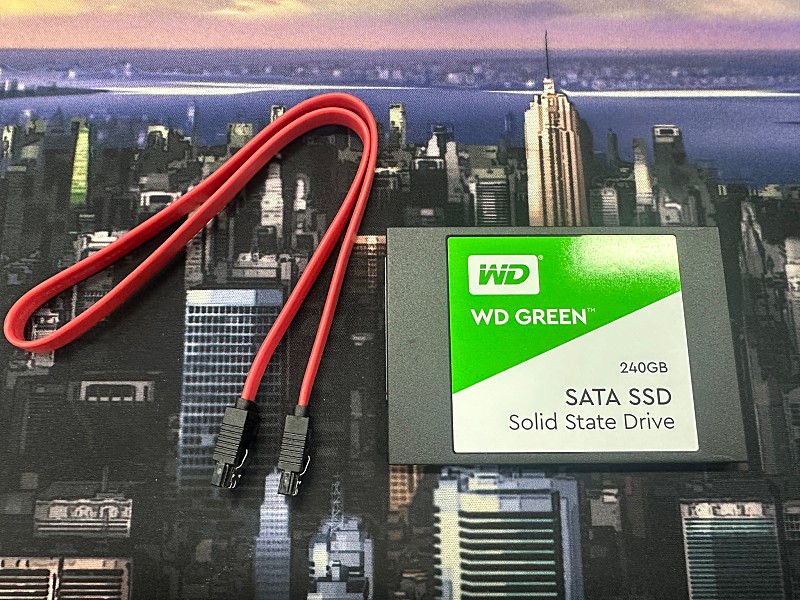 WD GREEN SSD 240GB + SATA케이블 포함