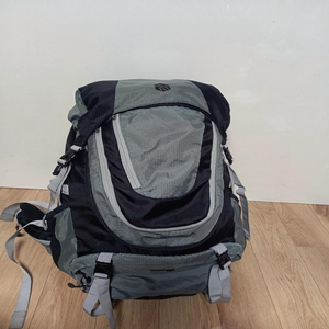 칸투칸 등산배낭(35L) 28000원