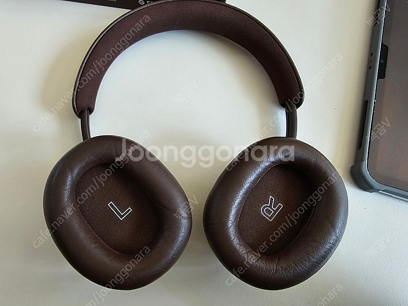 B&o H95 체스트넛 색상 팔아요--5