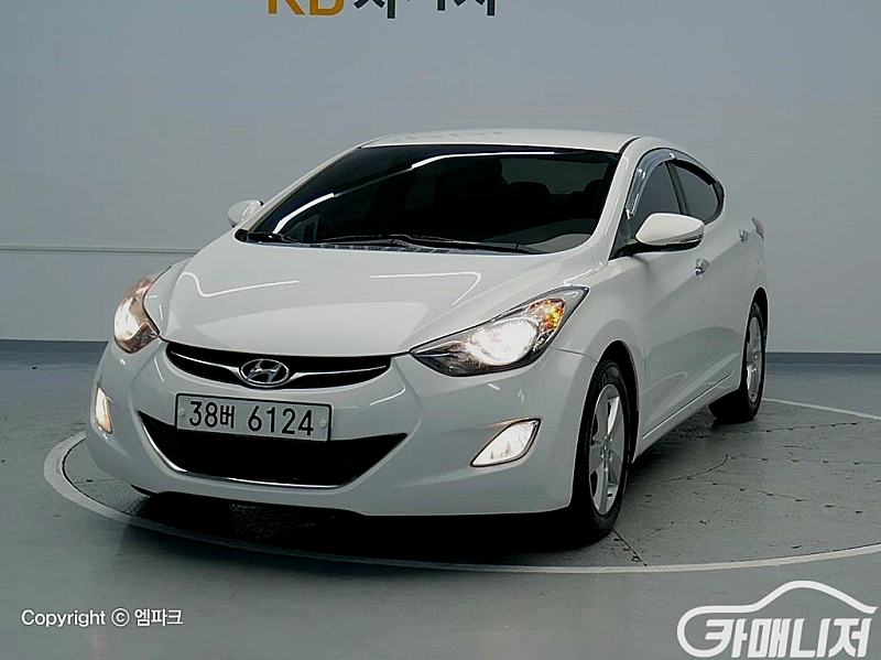 [현대]아반떼 MD M16 GDI 프리미어 (5인승) 2011 년 88,395km