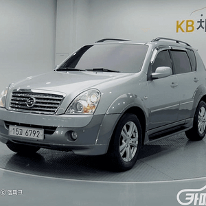 [KG모빌리티(쌍용) ]슈퍼렉스턴 RX6 2WD 최고급형 (7인승) 2011 년 177,000km