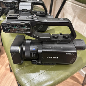 Sony PXW-X70 소니 캠코더 한국 정품 판매합니다