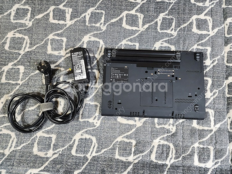 레노버 씽크패드 X220 노트북 판매합니다.--2