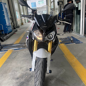 bmw s1000r 팔아요