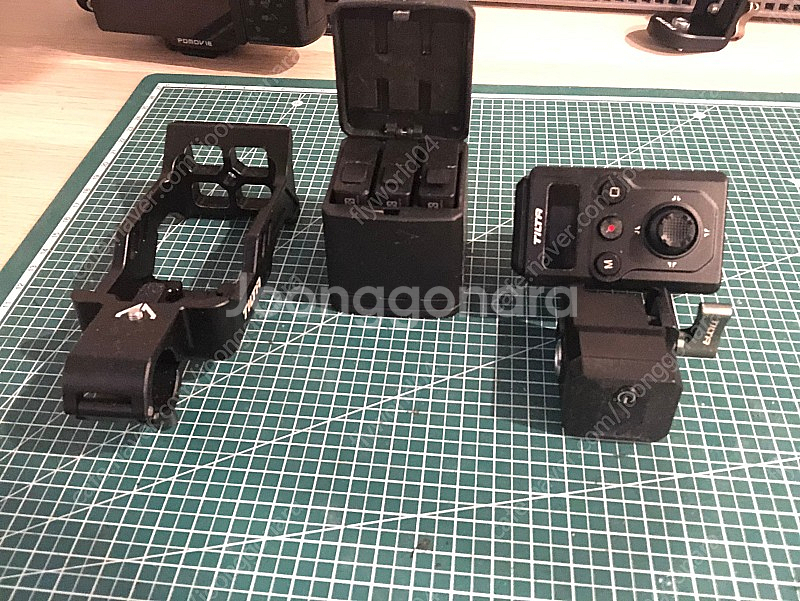 틸타 dji rs 짐벌용 무선 컨트롤러 팝니다--1