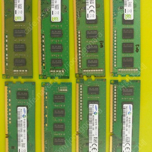 DDR3 4G 12800U 삼성 램을 개당 9000원에 팝니다.(조건 택포. 총 4개)