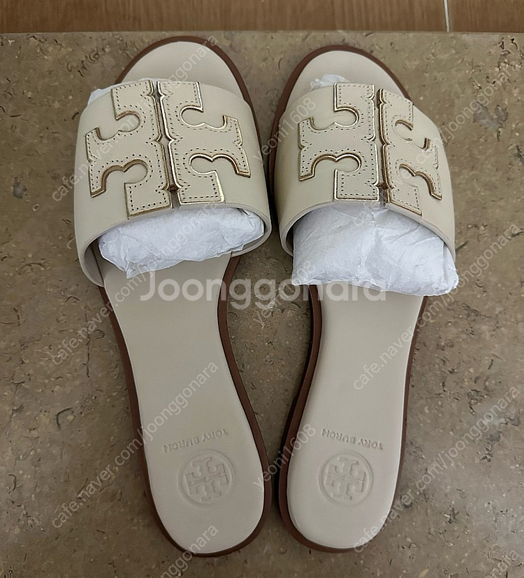 토리버치 이네스 슬리퍼 뮬 6반 235--0