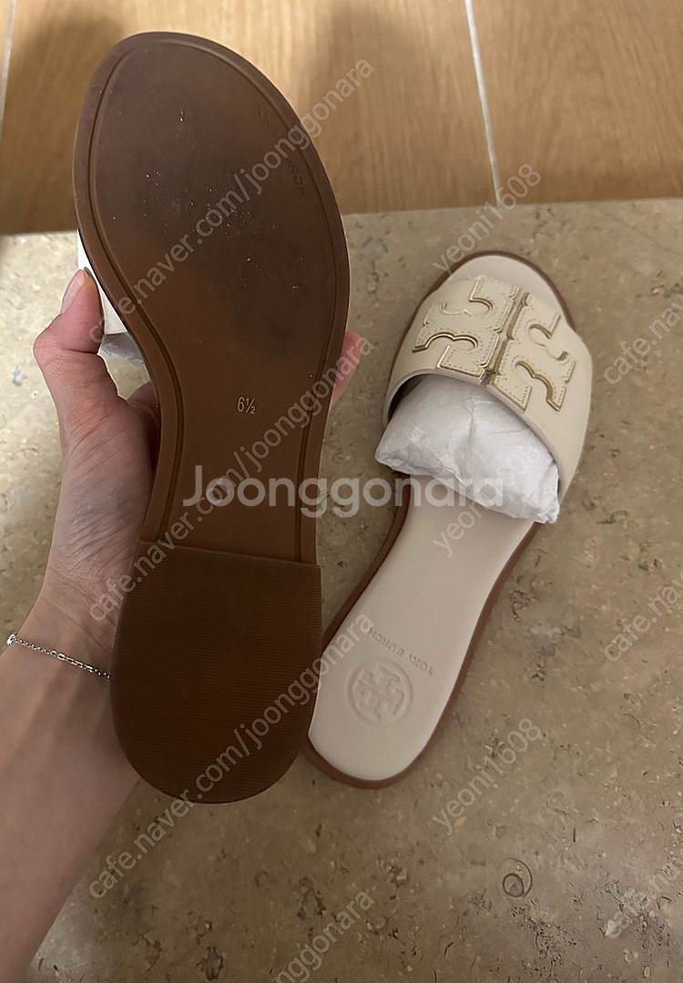 토리버치 이네스 슬리퍼 뮬 6반 235--1