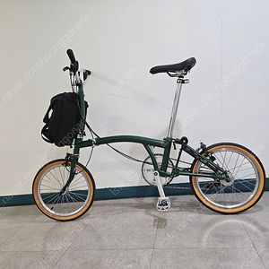 브롬톤 m6e
