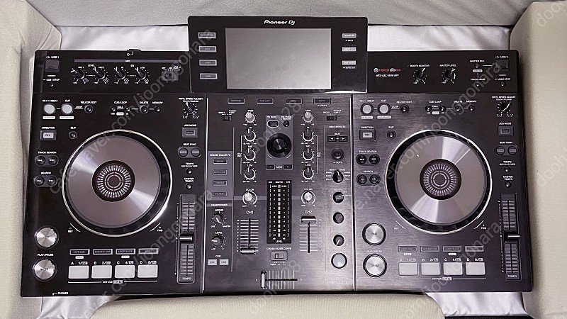 PIONEER XDJ-RX 풀박스 + UDG 전용가방 판매합니다.