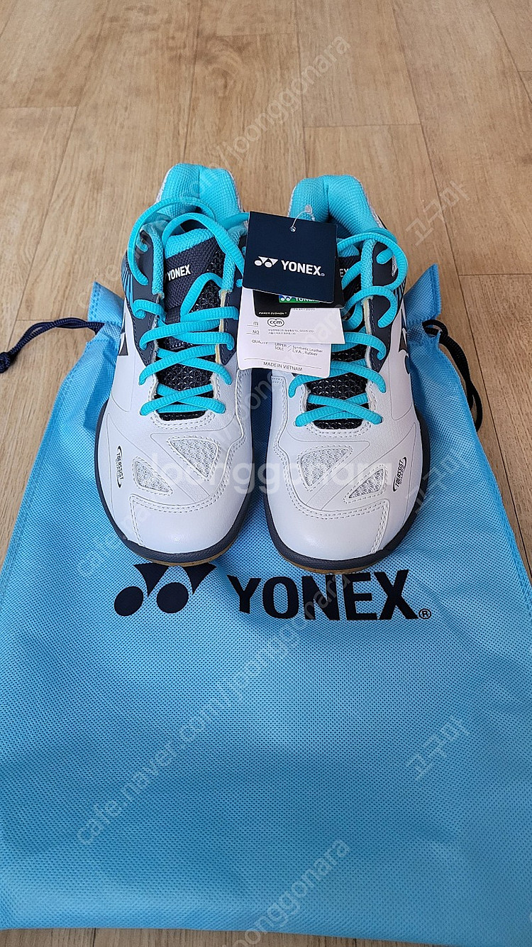 배드민턴화 요넥스 새제품 245--1