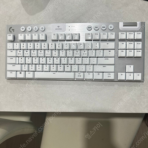 로지텍 G g913 tkl 화이트 판매합니다