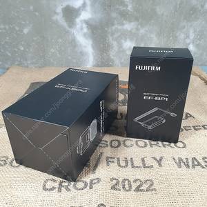 미사용 신품 FUJIFILM EF-X500 플래시 & EF-BP1보조 밧데리 팩 판매합니다.