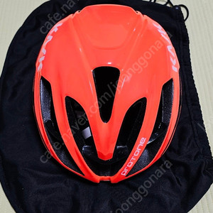 카스크 프로톤 유광 빨강 L(59-62) 헬멧 판매합니다