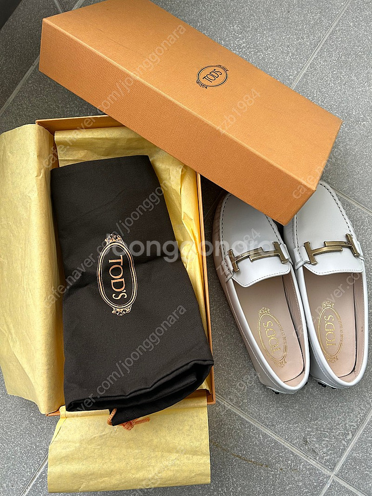 토즈 드라이빙 슈즈 36사이즈(화이트)--0