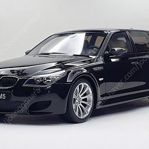 1:18 1/18 오또모빌 BMW E61 M5 투어링 블랙 새제품급 다이캐스트 판매