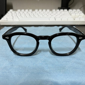 래쉬 클리프트 46 블랙 안경 판매합니다.