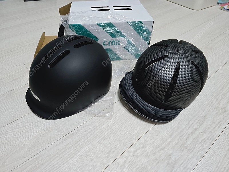 헬멧. 크랭크 탱고 + 르벨르스웩--2