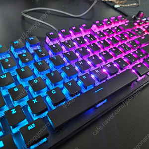 로켓(roccat) vulcan tkl pro 판매합니다.